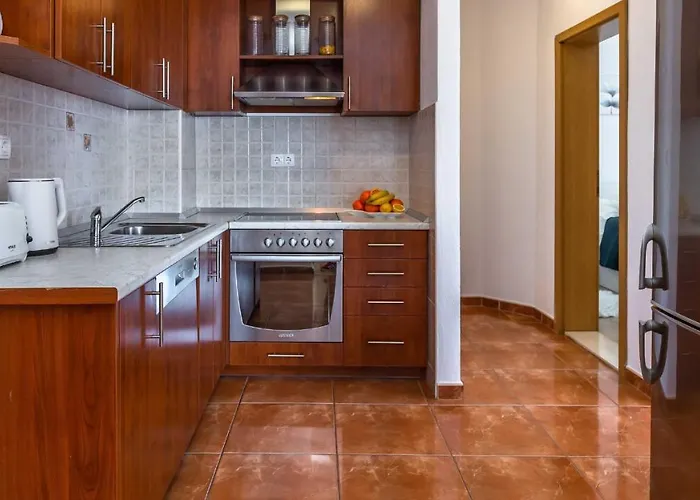 Apartments Lana